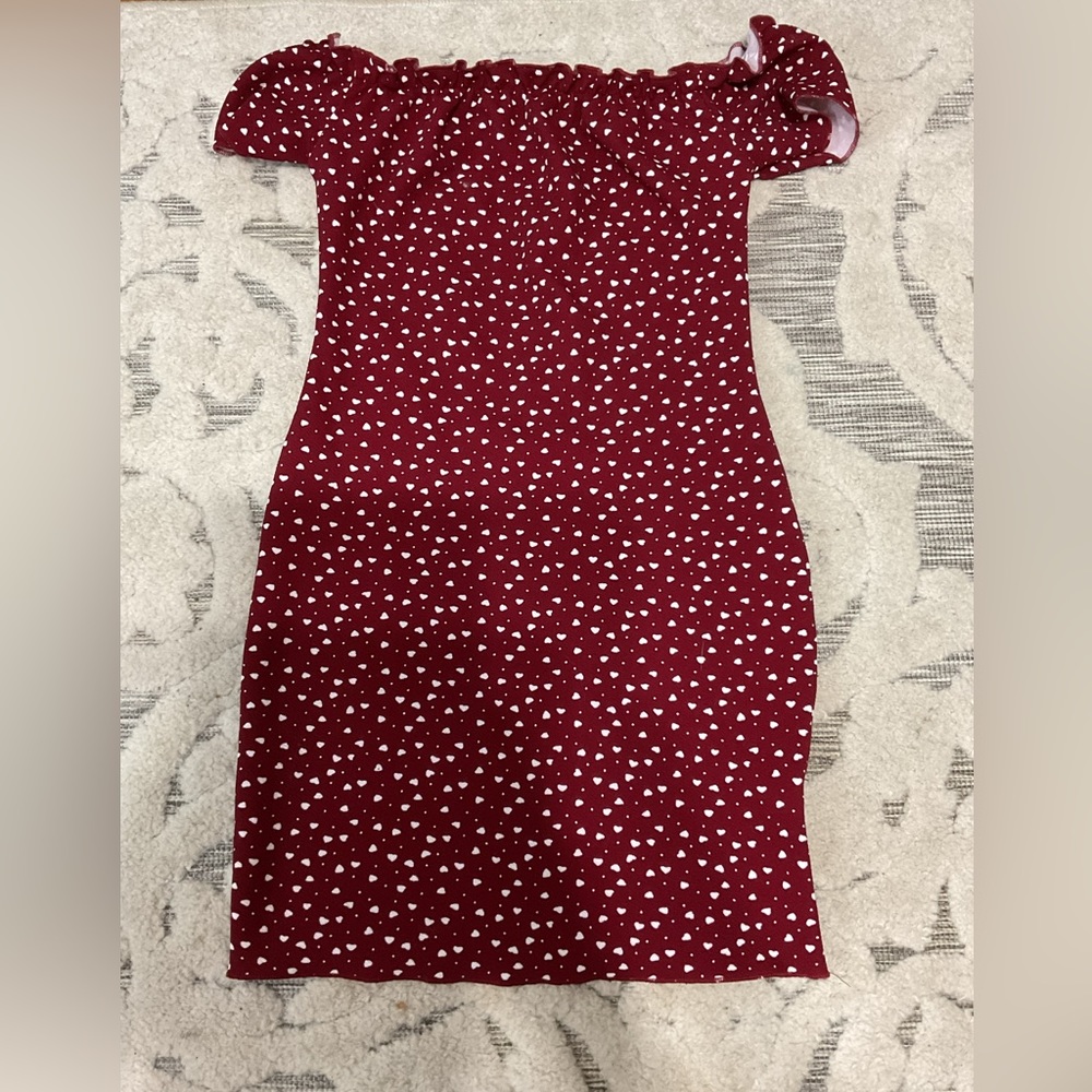Heart red dress , teen .